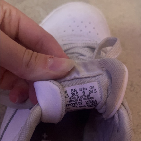 Pumas - Picture 3 of 4